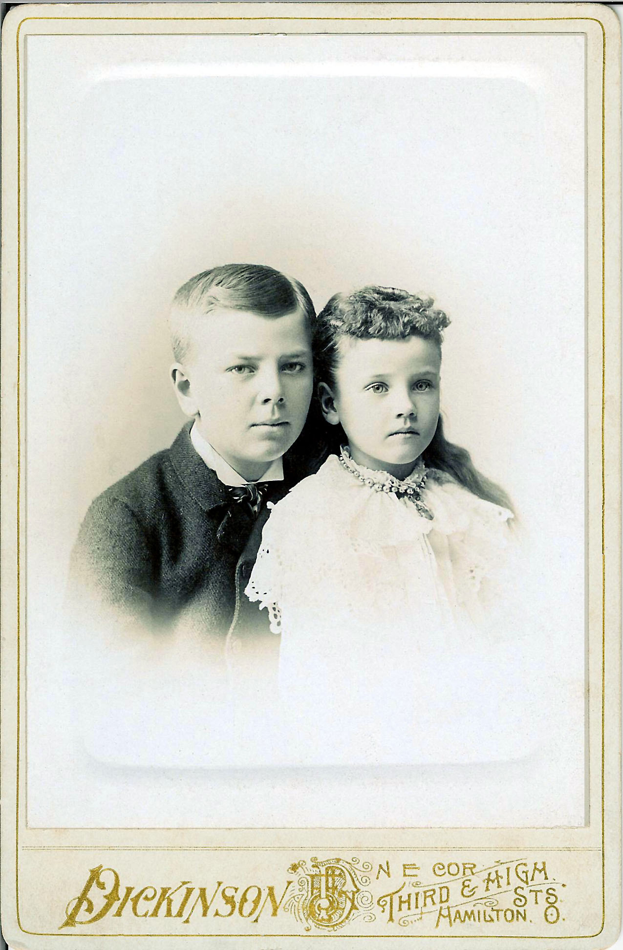 Photo of young sibilings Charley and Edna Billingslea