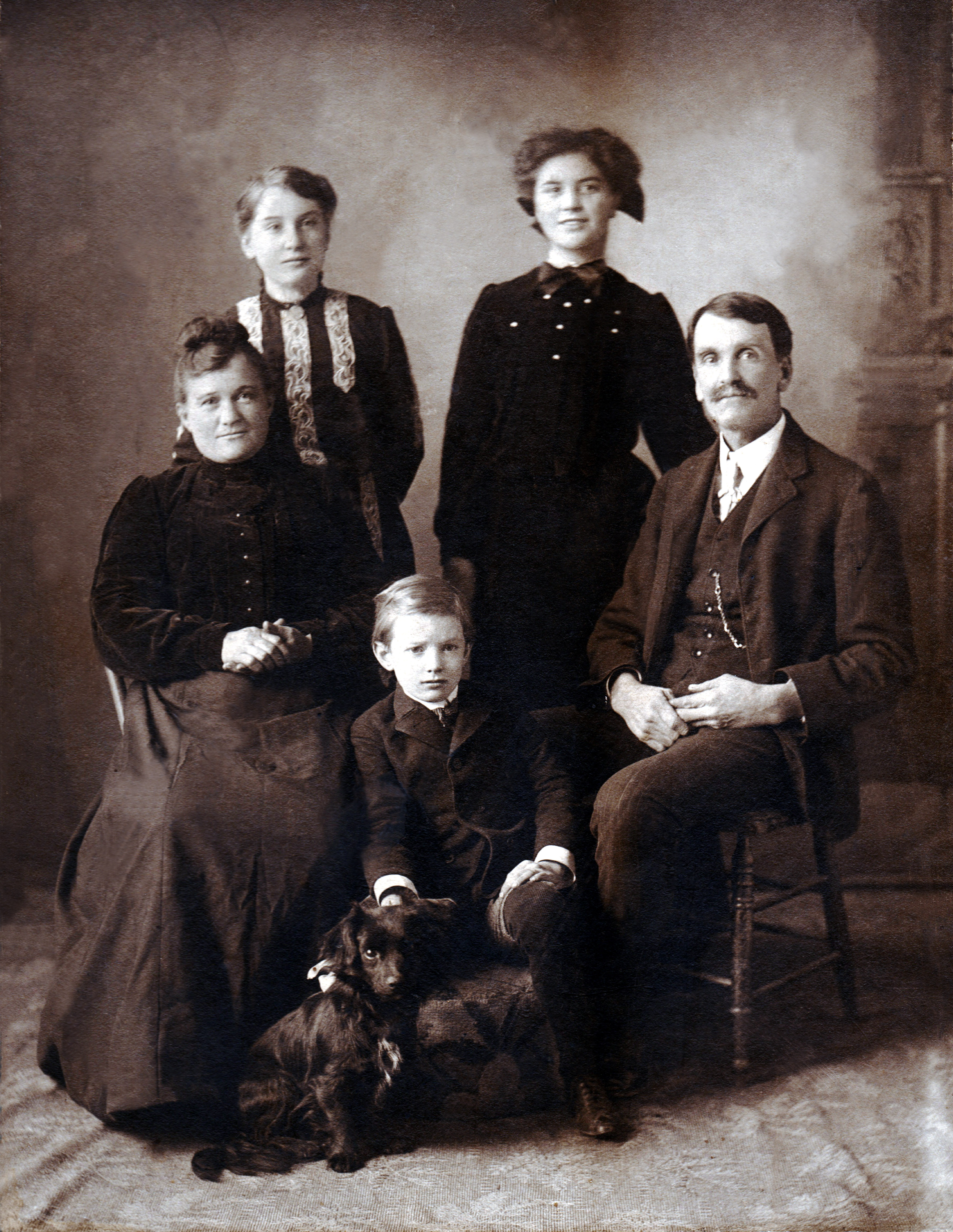 Orphan Photo of the Herren Family of Polk County, Oregon